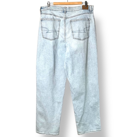 AMERICAN EAGLE Strigid Cotton Highest Rise Baggy Straight X-Over Waist Jeans 16 - Picture 4 of 12